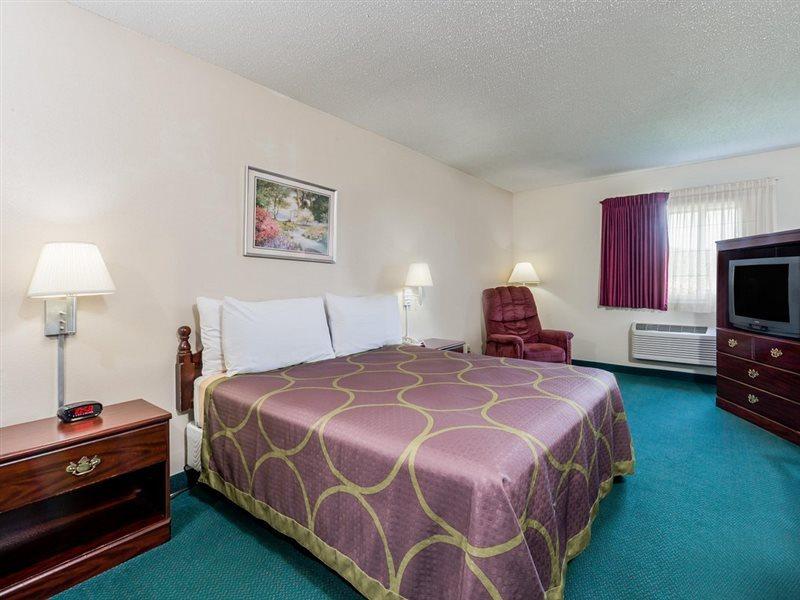 Super 8 By Wyndham Jerseyville Exterior photo