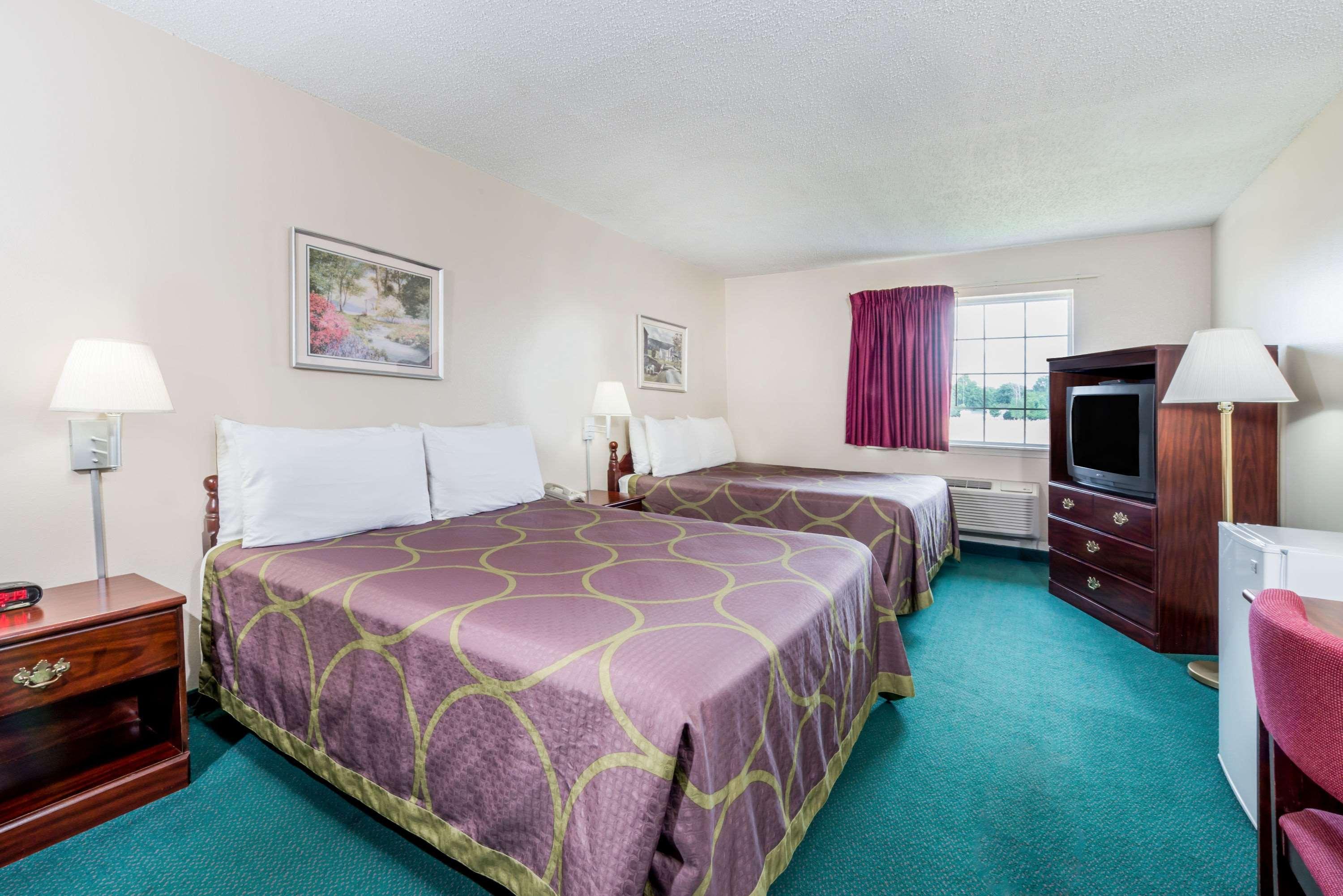 Super 8 By Wyndham Jerseyville Exterior photo