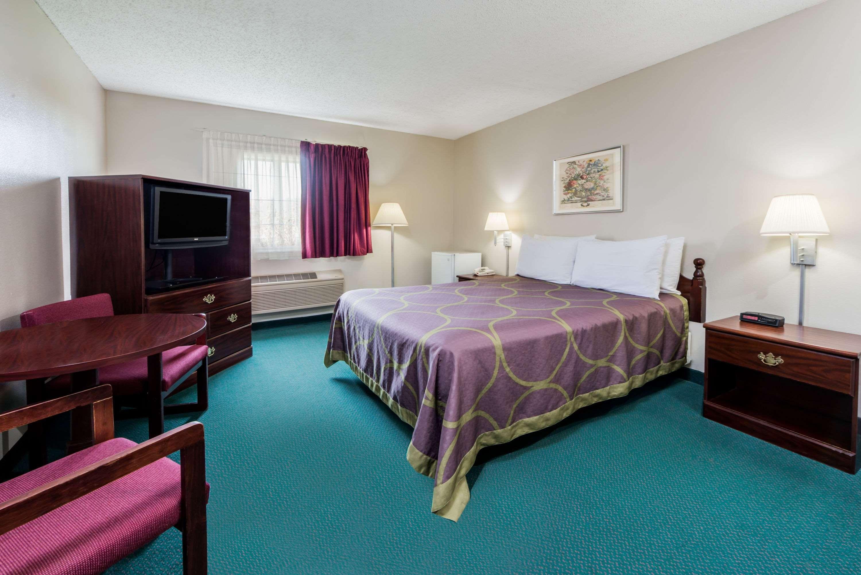 Super 8 By Wyndham Jerseyville Exterior photo